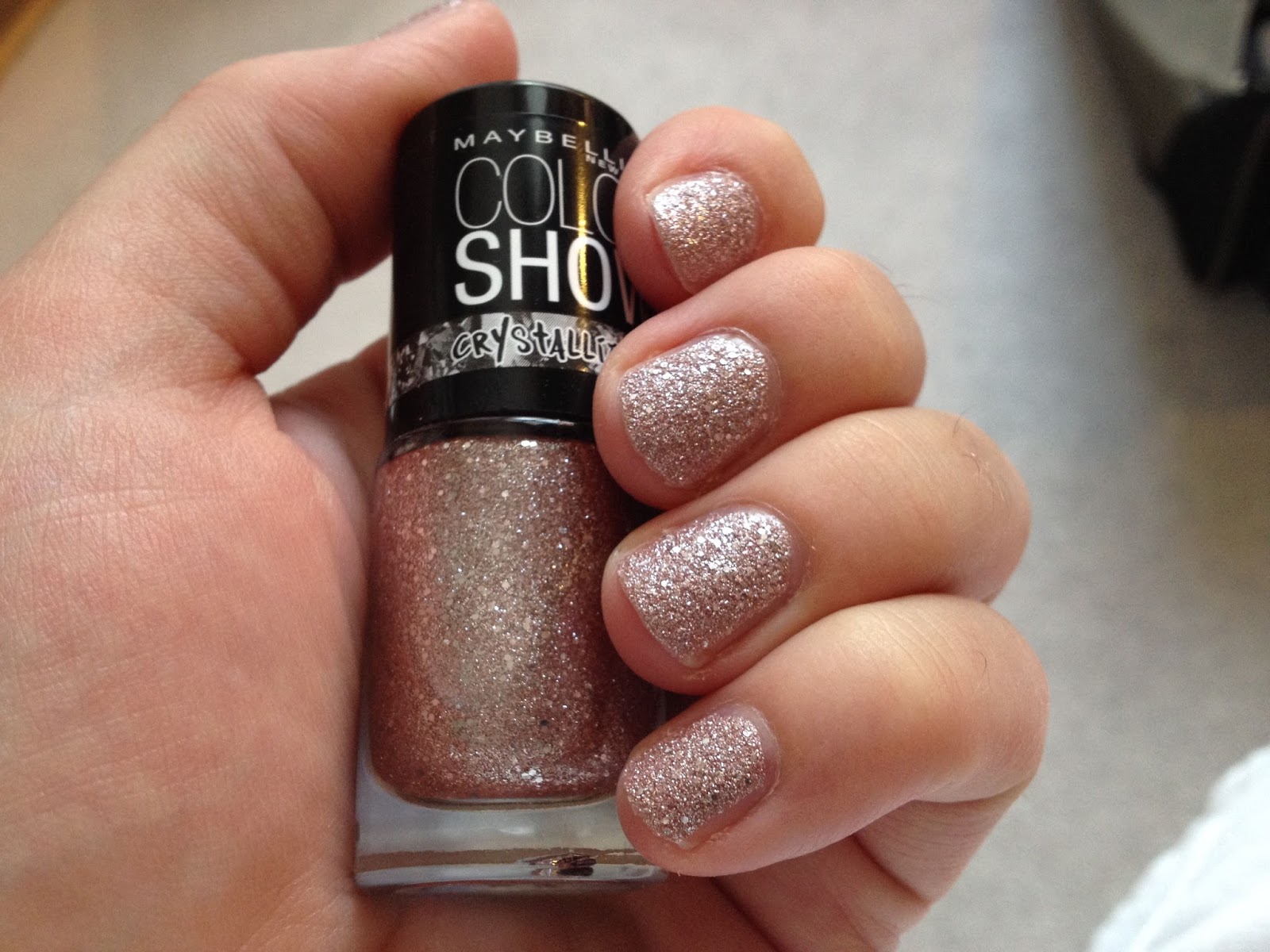 Maybelline Colorshow Glittermania Pink Champagne NOTD