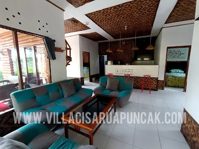 Sewa Villa Puncak - Villa Rumah Kayu