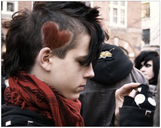 Labels: Punk Hairstyles 2011 For Women