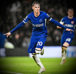 Cole Palmer scoring for Chelsea against Arsenal