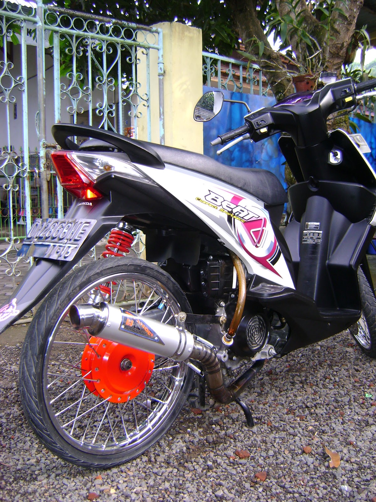 Dunia Otomotif Motor: Modifikasi Honda Beat