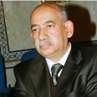 د. عبد الله بنصر العلوي يكتب: عبد الولي الشميري.. علم شامخ وشاعر متألق