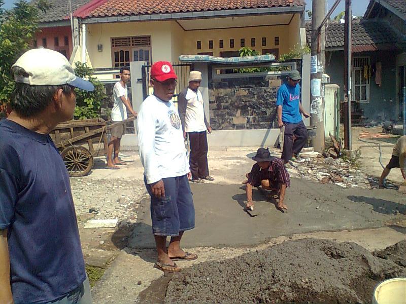 Proyek Amal Jariyah ~ ERTE 05 PERUMAHAN CIPTO CILEBUT