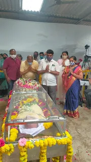स्वामी दिव्य चेतनानंद के शिष्यों ने दी अश्रुपूर्ण श्रद्धांजलि | #NayaSaberaNetwork