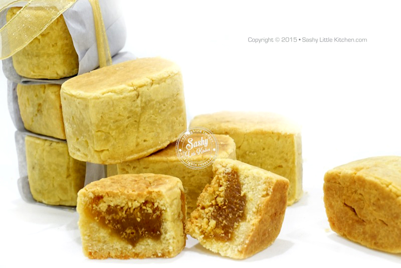 Taiwanese Pineapple Cake 