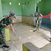 Wujudkan Kenyamanan Dalam Beribadah, TNI-POLRI dan Warga Kerja Bakti Bersihkan Masjid