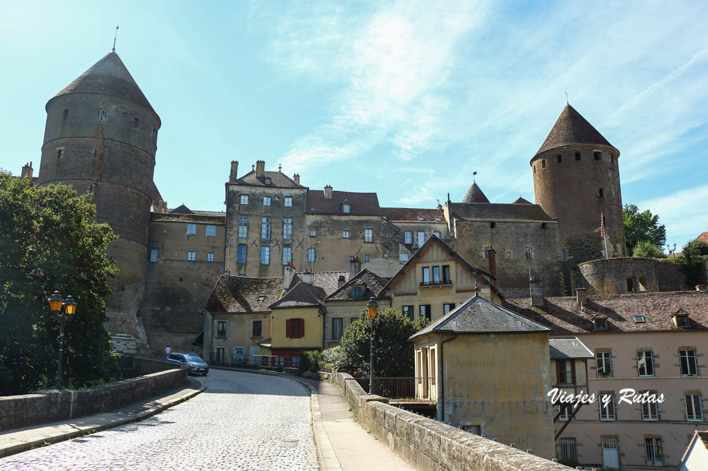 Pont Joly de Semur en Auxois