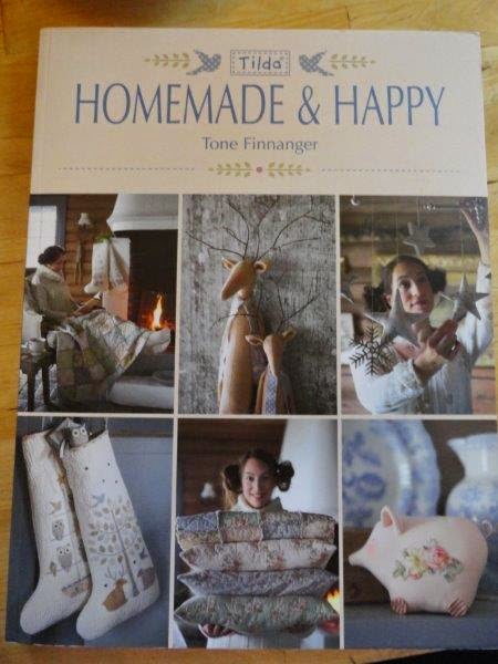 http://www.amazon.de/Tilda-Homemade-Happy-Tone-Finnanger/dp/1446305902/ref=sr_1_1?ie=UTF8&qid=1418028731&sr=8-1&keywords=homemade+and+happy+tone