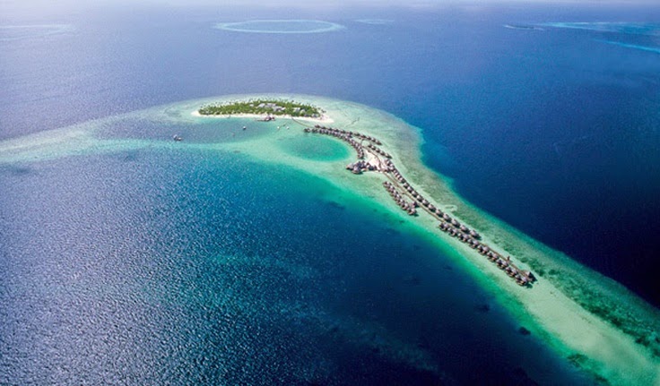 Best Places To Go Scuba Diving On Earth | Maaya Thila, The Maldives Top Scuba Diving locay