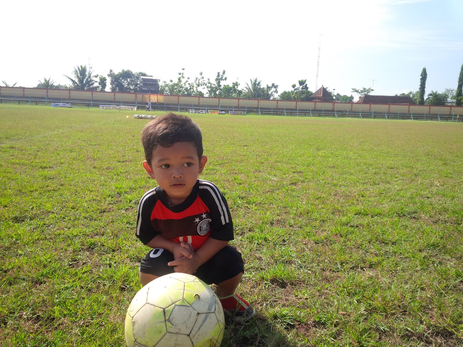 Anak Kecil Pun Mencintai Sepakbola Arsad Corner