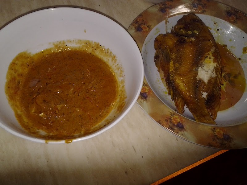 kerabu ikan talapia merah & daging masak hitam