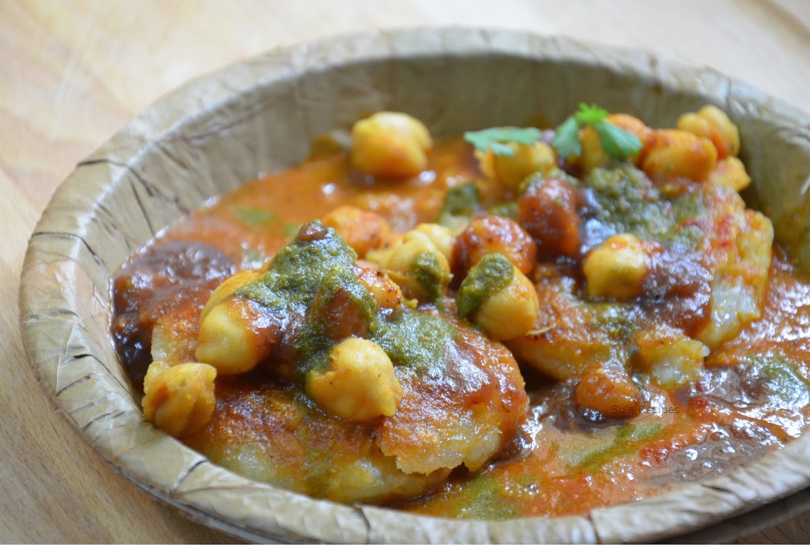 aloo tikki, chole chaat, aloo tikki chaat recipe, aloo tikki chana chaat