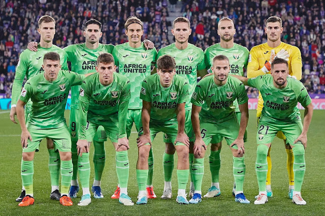 C. D. LEGANÉS. Temporada 2023-24. Diego García, Miguel De la Fuente, Sergio González, Jorge Sáenz, Aritz Arambarri, Diego Conde. Francisco Portillo, Dani Raba, Iker Undabarrena, Enric Franquesa y Jorge Miramón. REAL VALLADOLID C. F. 1 🆚 C. D. LEGANÉS 1 Viernes 17/11/2023, 21:00 horas. Campeonato de Liga de 2ª División, jornada 16. Valladolid, estadio Municipal José Zorrilla: 19.914 espectadores. GOLES: ⚽1-0: 26’, Mamadou Sylla. ⚽1-1: 51’, Sergio González.