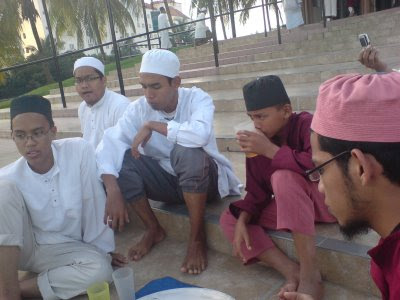 Anak Pendang Sekeluarga Gambar  gambar  kami ziarah  Sri 