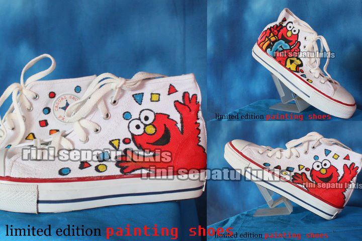 Painting Shoes  Elmo 