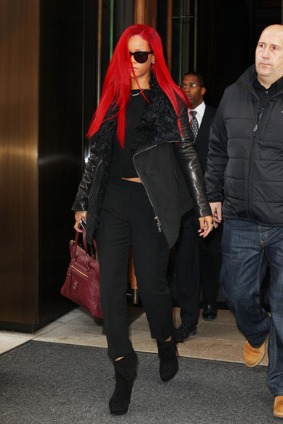 rihanna red hair long. makeup rihanna long red hair