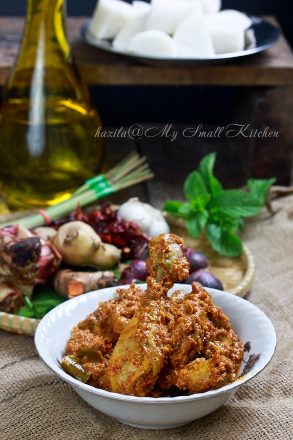 My Small Kitchen: Rendang Pedas Ayam Kampung