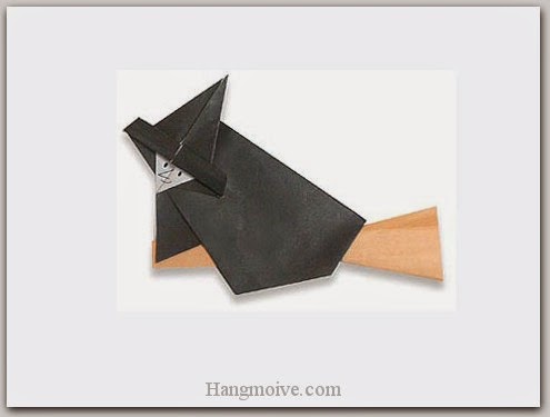 Cách gấp, xếp phù thuỷ cưỡi chổi Halloween bằng giấy origami - Video hướng dẫn xếp hình Halloween - How to fold a Witch