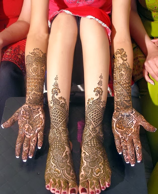 2014's Best New Mehndi Design for hands and Feet by Pakistan