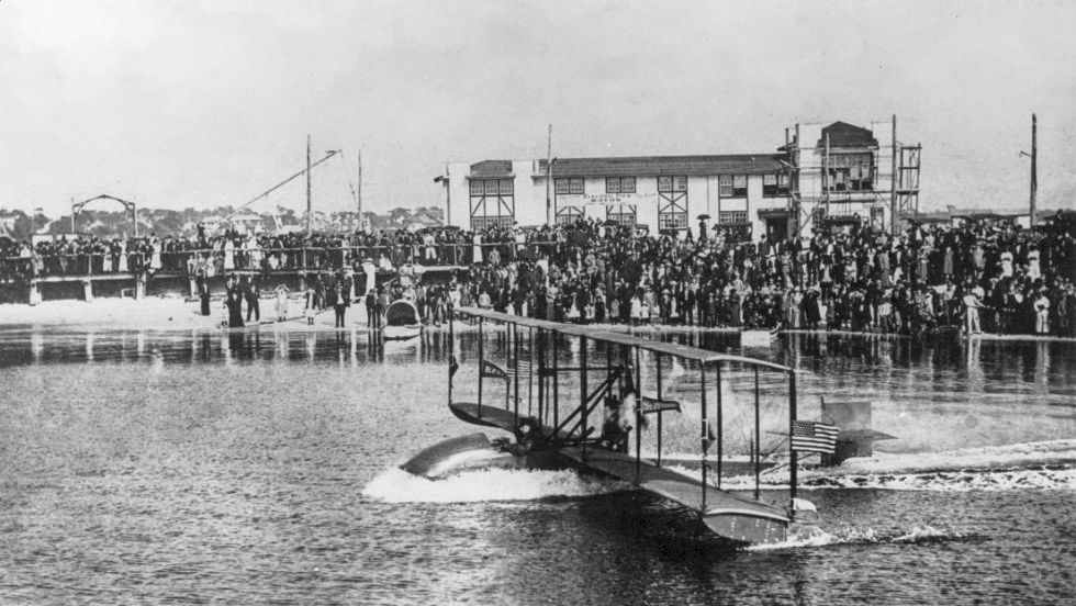 Pilot Jannus begins his takeoff run for the first flight by a scheduled airline in history.