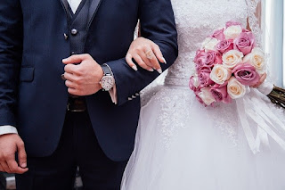 a just married couple in a mykonos wedding