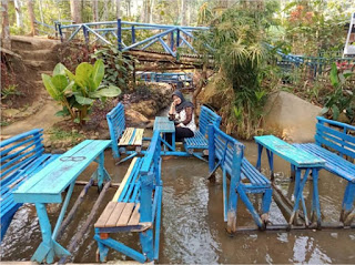 Wisata Warung Air Taman Sungai Sumber Banyu Biru Wonosalam Jombang