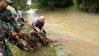 Dansubsektor 21-12 Kutawaringin Klaim Sejauh Ini Aliran Sungai Makin Jernih, Sampah Berkurang 