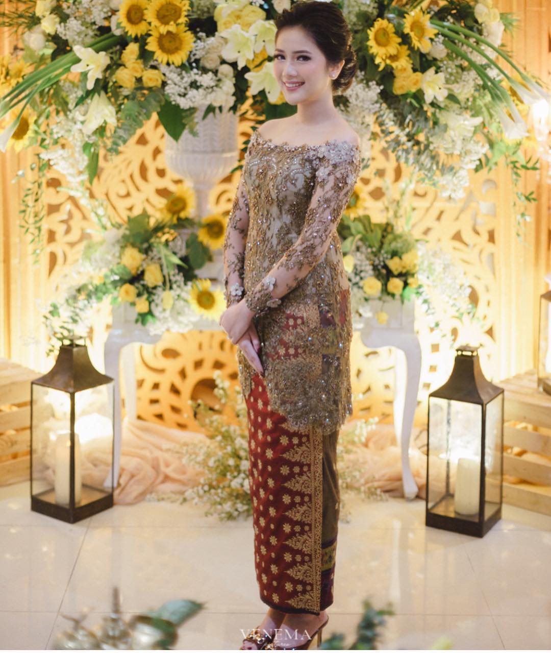  Model  Baju  Kebaya Songket Kekinian Dan Modern Model  Baju  