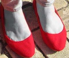feet gray