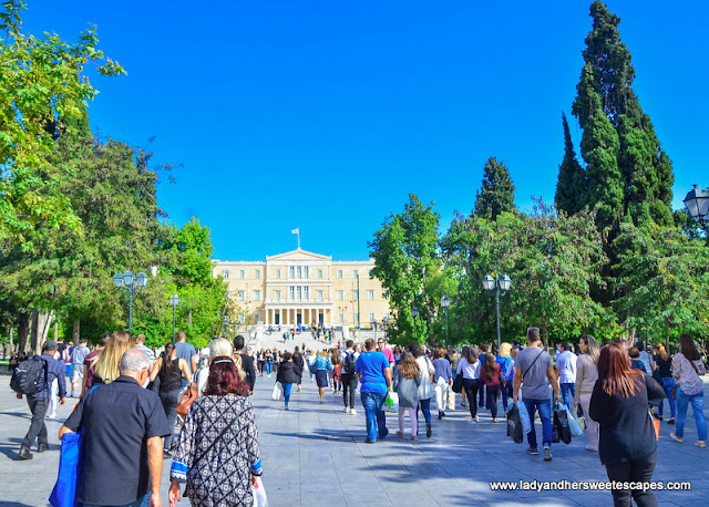 Locals and tourists in Syntagma Square