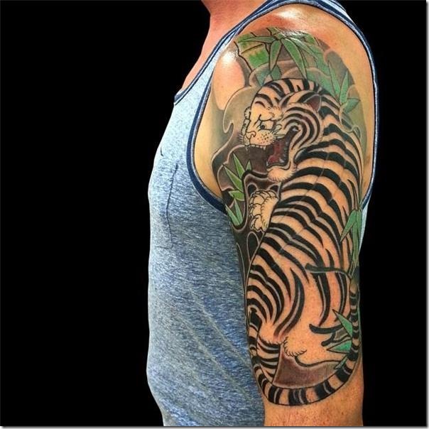 disfruta-de-toda-la-zona-del-brazo-y-ponga-el-cuerpo-entero-del-tigre disfruta-de-toda-la-zona-del-brazo-y-ponga-el-cuerpo-entero-del-tigre