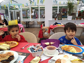 Breakfast with Father Christmas at Wyevale Garden Centre, Findon