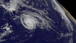 Hurrikan GORDON aktuell: Hurrikanwarnung Azoren, kaum Gefahr in Europa, Gordon, Europa, Deutschland, Orkan Sturm Hurrikan Deutschland, aktuell, Satellitenbild Satellitenbilder, Vorhersage Forecast Prognose, Hurrikansaison 2012, Atlantische Hurrikansaison, August, 2012, 