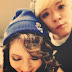 f(x)'s Amber posed for a SelCa with 4Minute's HyunA