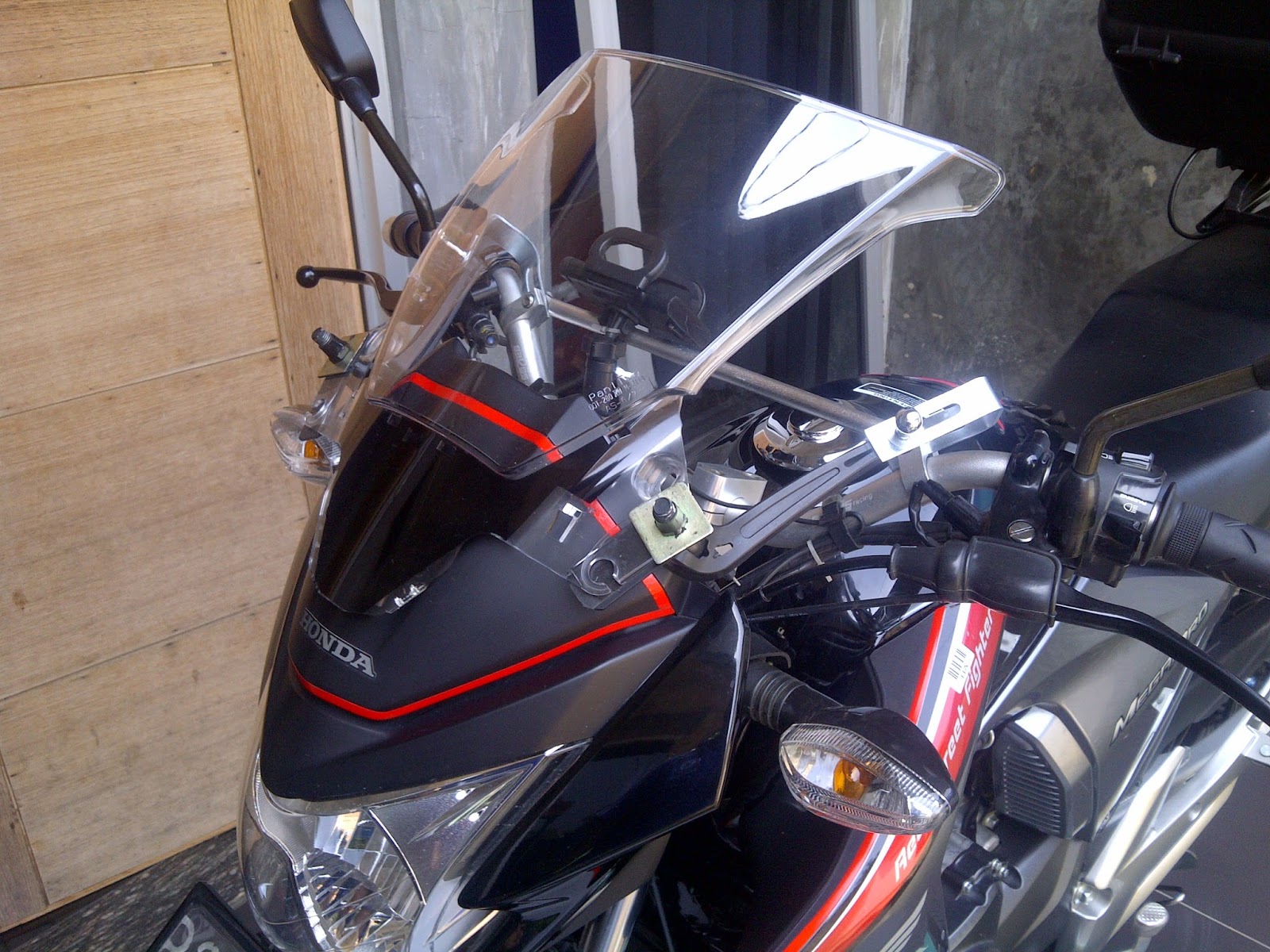 Kumpulan Modifikasi Motor Honda New Megapro 2012 Terbaru