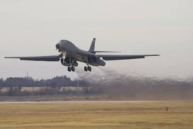 USAF B1B Lancer bomber