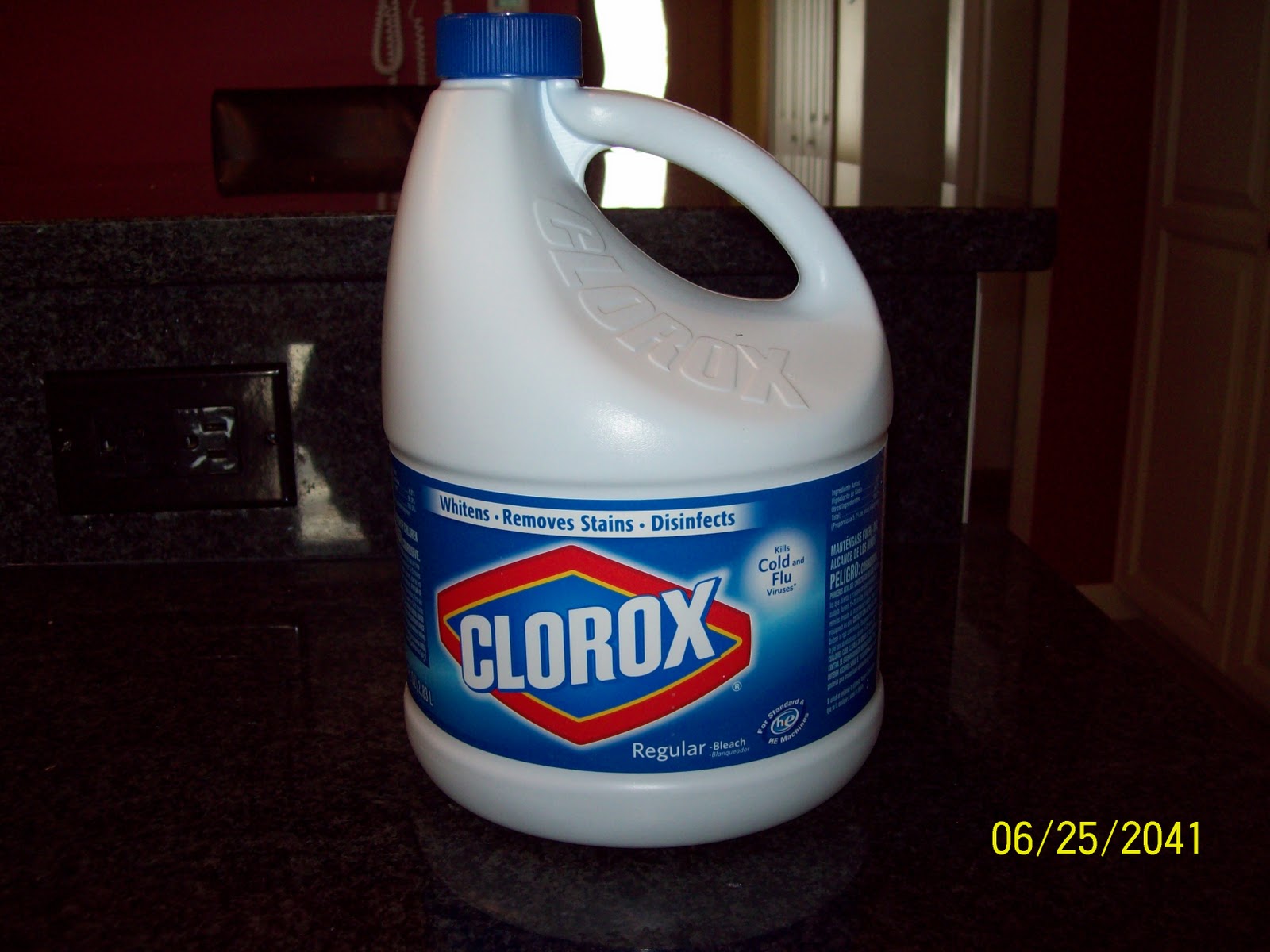 Giant has Clorox Bleach on