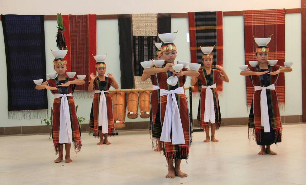 8 Tarian Tradisional Daerah Sumatera Utara Yang Terkenal