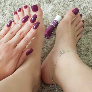 Kutek Glossy purple (ungu)