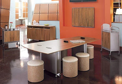 10 Examples of Modern Meeting Room Tables