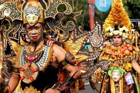 Mengapa Budaya INDONESIA sering di akui oleh Negara lain 