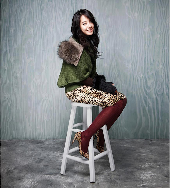 Galeri Foto Terbaru Song Ji Hyo untuk Majalah (30 Pict)