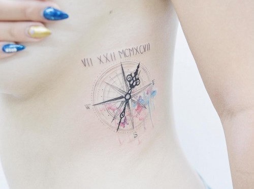 esta_aquarela_bssola_tatuagem