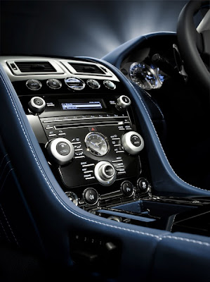 2011 Aston Martin v8 Vantage S Interior Display