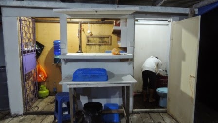 dapur dan kamar mandi