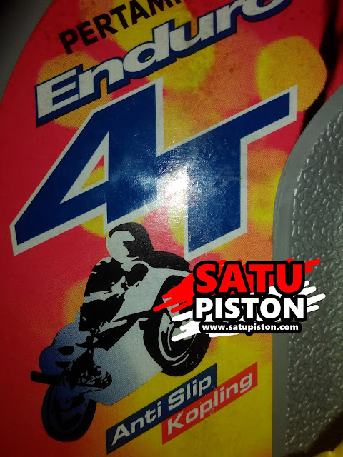  1. Mesin jadi mudah panas karena mesin kekurangan oli dan lubrikasi.  2. Sistem kopling rawan cepat aus.  3. Ring pistong rawan aus karena kekurangan suplai oli.  4. Akselerasi motor kurang enak.  5.. Nafas motor kurang panjang karena mesin cepat panas dan meraung.