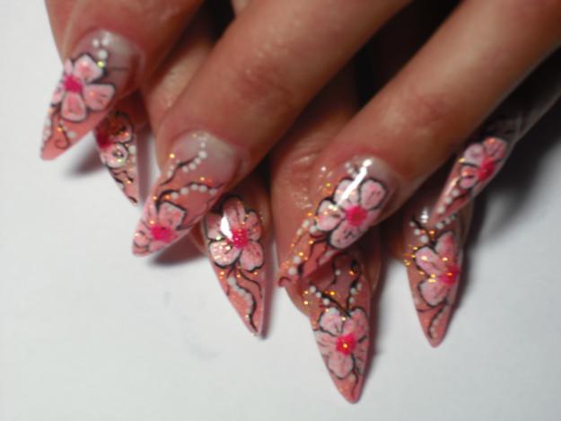 Teenage Glam: Gel Nail Art Designs