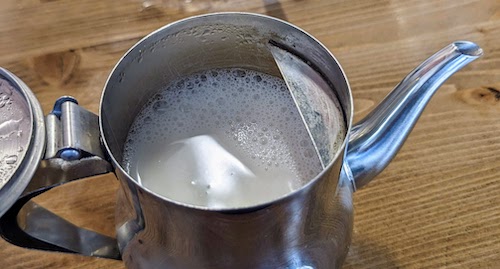 Mongolian traditional milk green tea