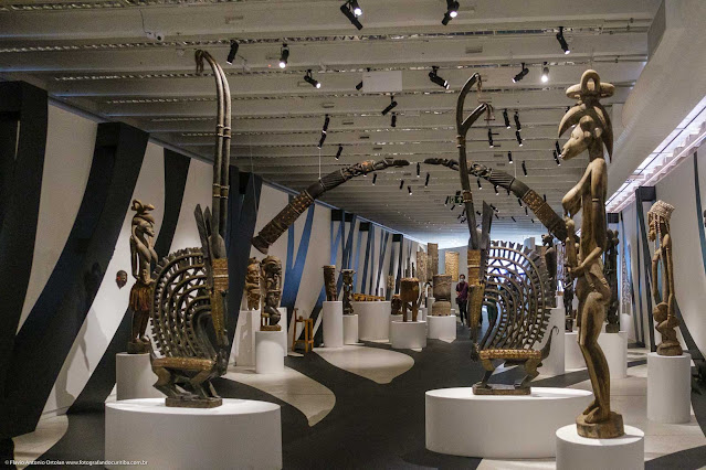 Exposição "África - Expressões Artísticas de um Continente" no Museu Oscar Niemeyer - MON