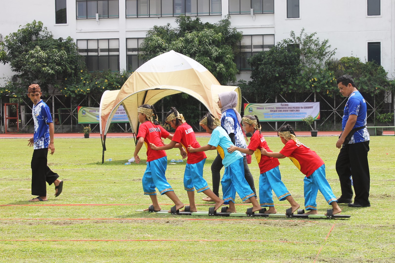 BIDANG OLAHRAGA: November 2013